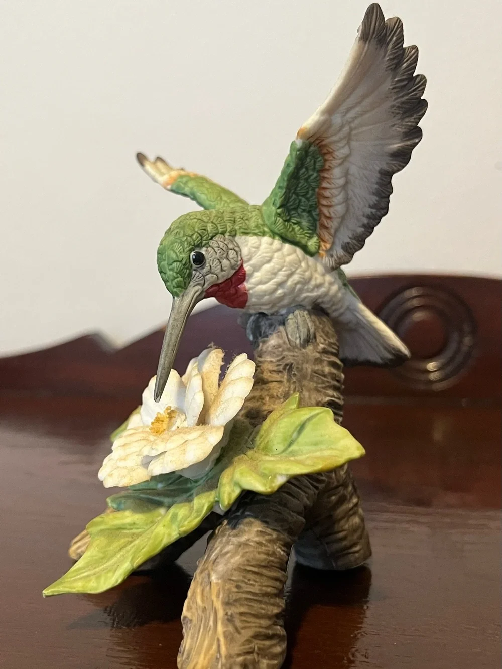 Regency Giftware 1993 Hummingbird Figurine Resin Bird Flower Taiwan Vinta